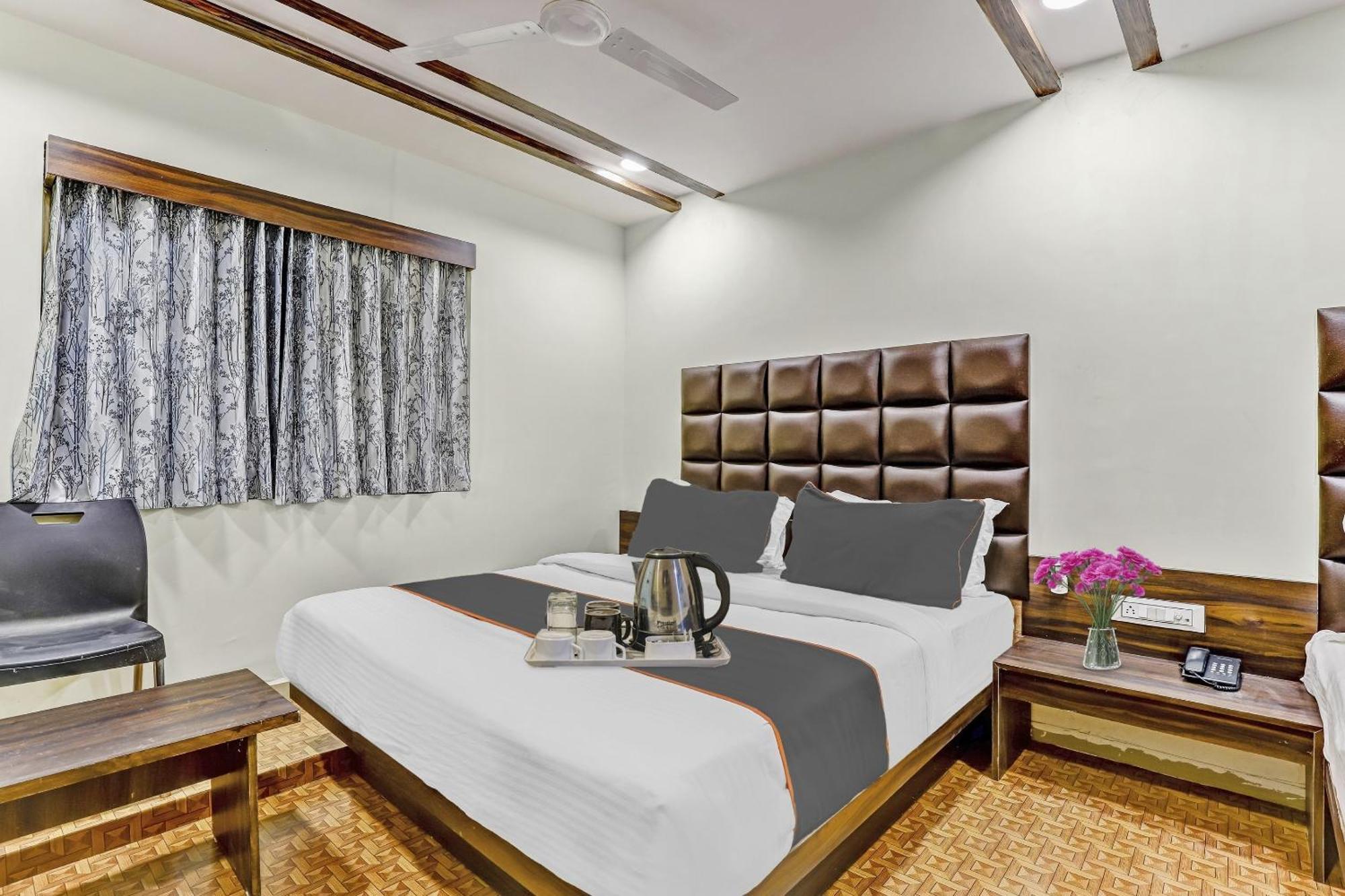 Hotel Collection O Laxmi Kuber Utrān Zewnętrze zdjęcie