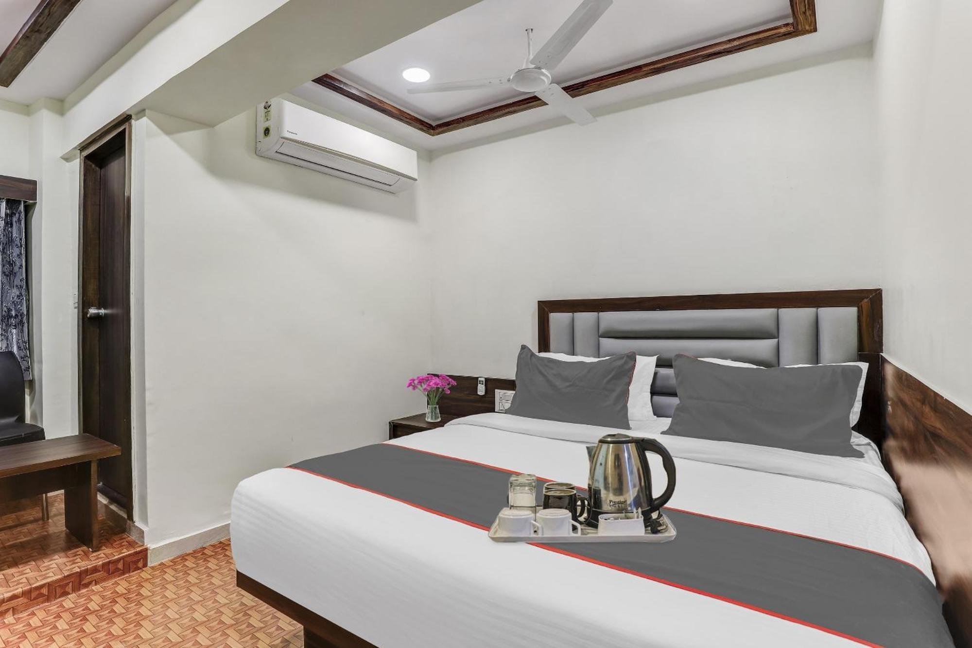 Hotel Collection O Laxmi Kuber Utrān Zewnętrze zdjęcie